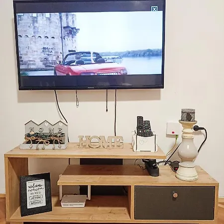 Lan Apartman *
